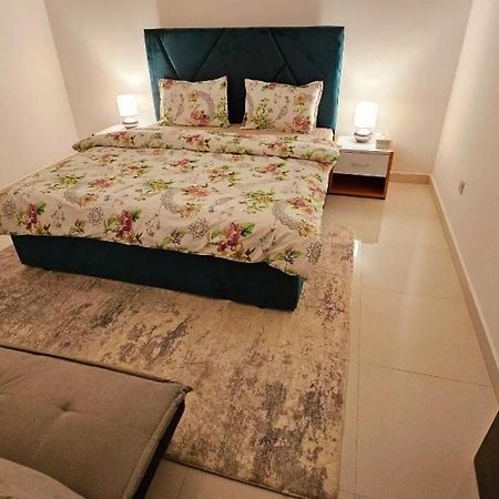 Splendid Villa Rooms Near Dubai Airport Exterior photo