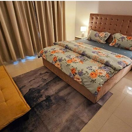Splendid Villa Rooms Near Dubai Airport Exterior photo