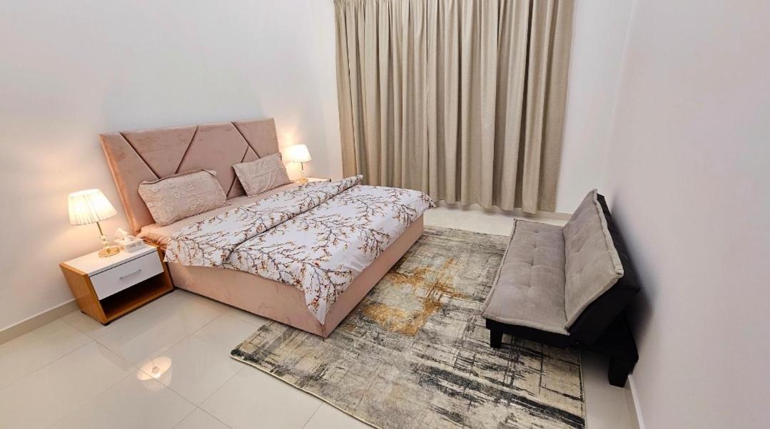 Splendid Villa Rooms Near Dubai Airport Exterior photo