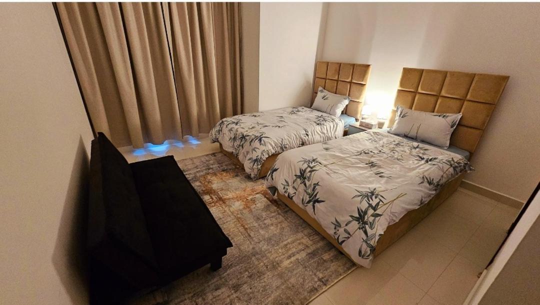 Splendid Villa Rooms Near Dubai Airport Exterior photo